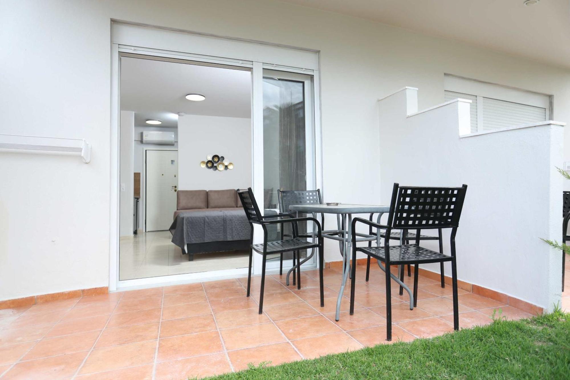 Danae Comfort Living Pefkochori Exterior foto